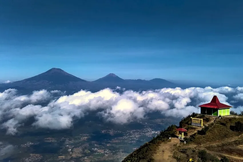 01-sumbing-sindoro-dieng-gunung-andong