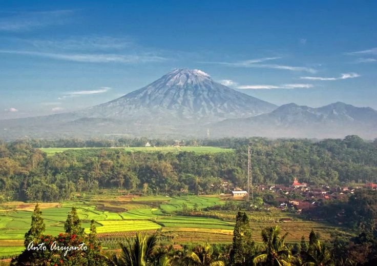Sumbing Mount